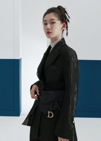 女星苗苗图片 _ 第(1)张