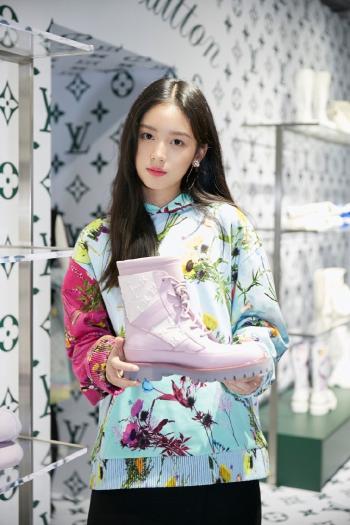 女星周也图片 _ 第(3)张