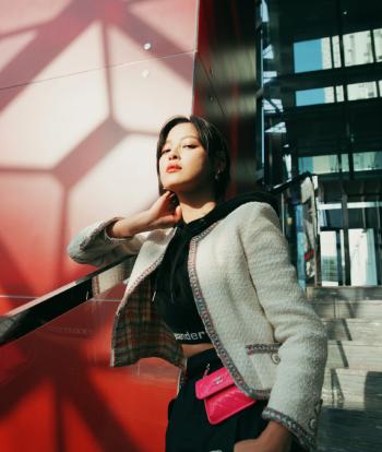高清黑龙江鹤岗美女辛芷蕾时尚街拍写真图片第4张
