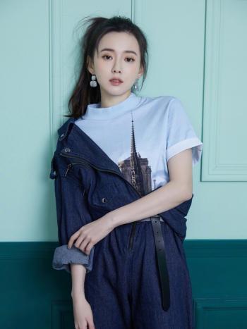 高清山东省青岛美女江铠同冷艳洋装小女人霸气时尚写真第3张