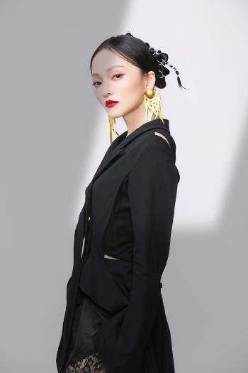 张韶涵《歌手》第二季高清图片桌面壁纸第3张