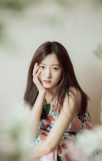 中国内地山东女演员代文雯清新时尚写真图片第2张