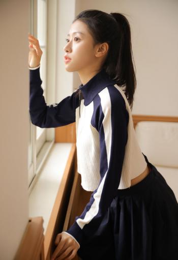运动装美女图片 _ 第(7)张