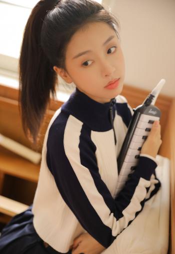 运动装美女图片 _ 第(9)张
