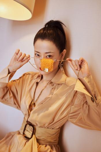 谭卓图片 _ 第(3)张