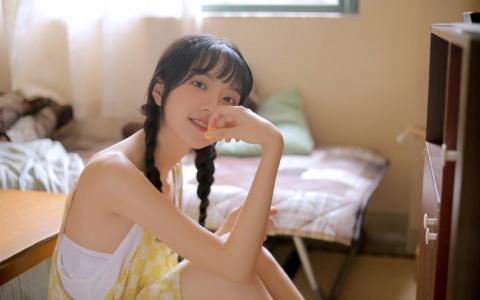 双马尾女生日系居家风格写真第0张