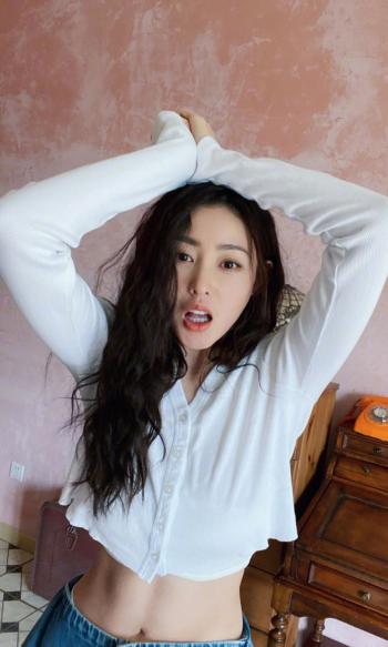 性感露脐装图片 _ 第(9)张