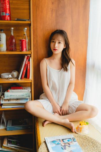 睡裙美女图片 _ 第(6)张