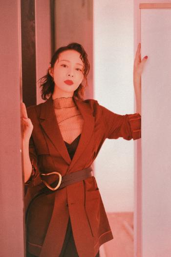 美女高叶图片 _ 第(3)张