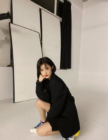 高清台湾省华语影视女演员陈意涵露脐装性感写真图片第1张
