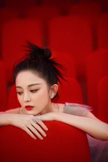 古力娜扎图片 _ 第(2)张