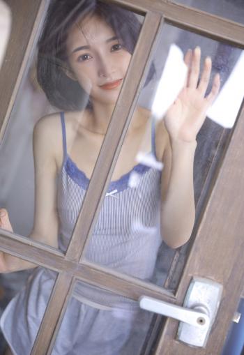 清纯短发图片 _ 第(2)张