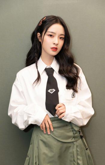 美女李莎图片 _ 第(9)张