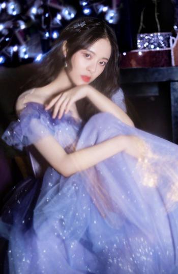 高清山东青岛美女李莎旻子甜美学院风写真图片第2张
