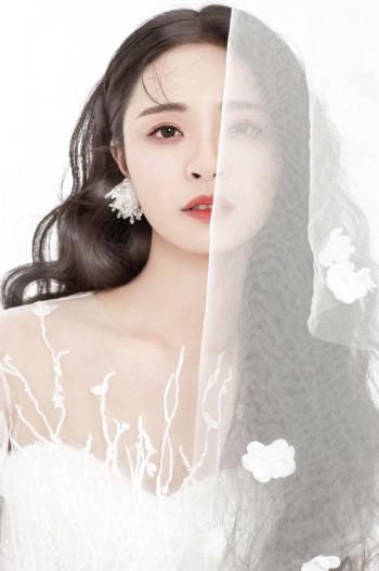 高清山东青岛美女李莎旻子甜美学院风写真图片第3张