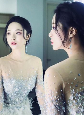 美女李莎图片 _ 第(5)张