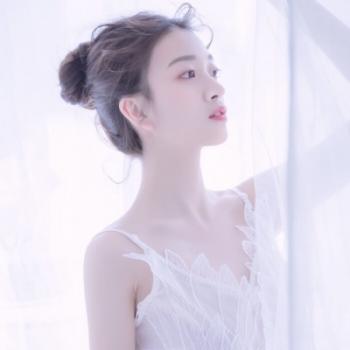 清新女生头像图片 _ 第(1)张