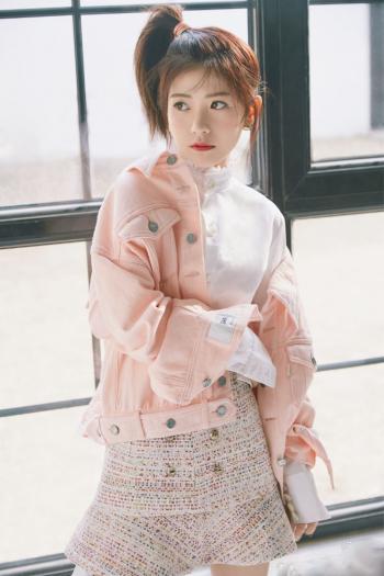 赖美云日系甜美写真图片第4张