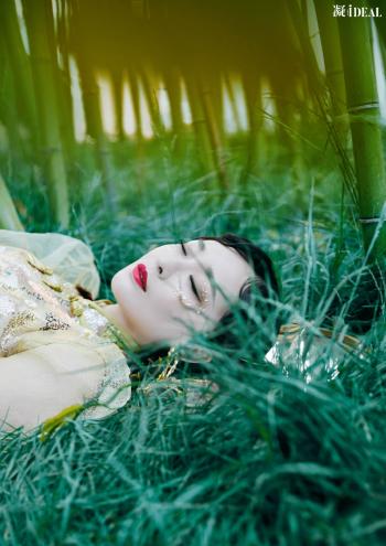 李曼可爱俏皮丸子头写真图片第2张