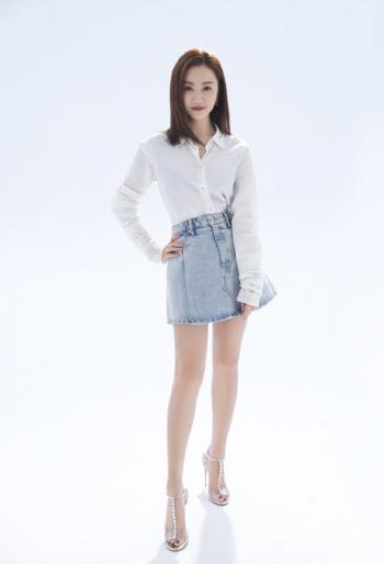 高清中国内地云南保山女演员杨蓉清新养眼写真图片第0张