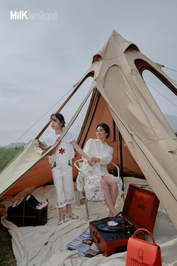 上海美女演员黄奕彩虹纱裙优雅写真图片第3张