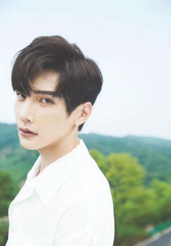 中国内地男演员彦希时尚杂志写真图片第0张