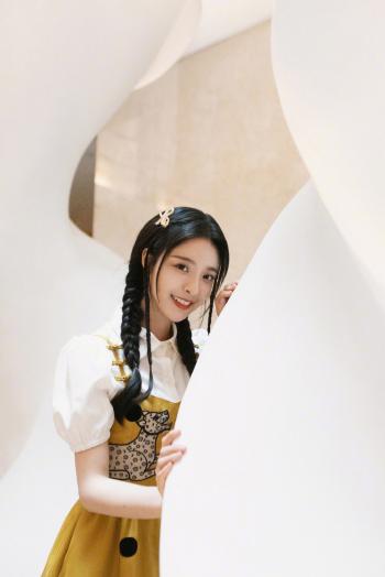 美女李莎图片 _ 第(6)张