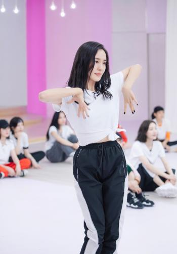 王智图片 _ 第(2)张