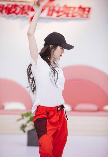 孟佳图片 _ 第(1)张