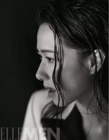 万茜白衫性感优雅写真图片第6张