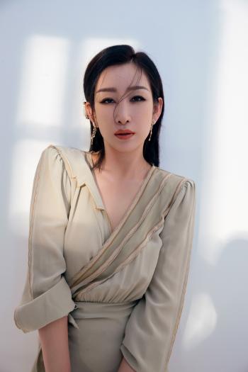秦海璐图片 _ 第(2)张