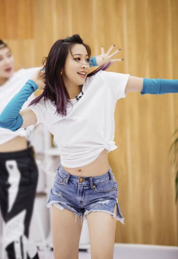 美国德州休斯顿女演员袁咏琳《乘风破浪的姐姐》第二期剧照图片第0张