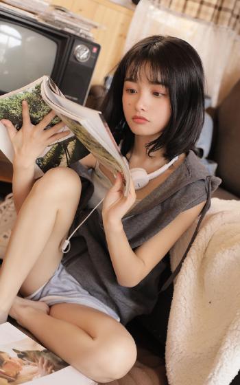 可爱女孩细长美腿撩人私房美女写真第2张