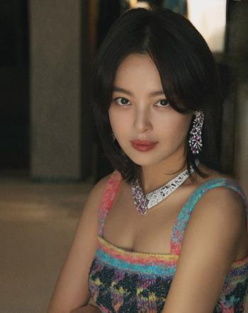 高清黑龙江鹤岗美女辛芷蕾时尚街拍写真图片第4张