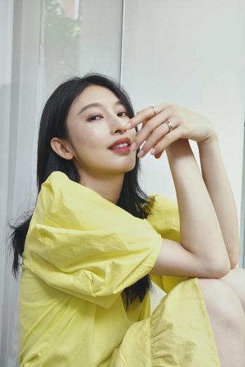 中国大陆广西省桂林模特女演员张俪写真图片第2张