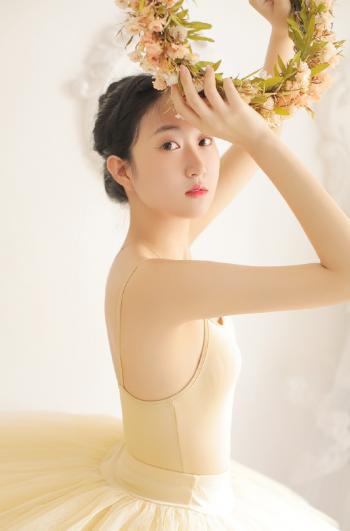高清大陆女明星罗秋韵性感写真图片第5张
