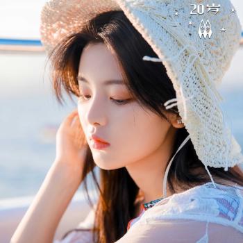 高清江苏性感美女星杨超越俏丽少女风写真图片第4张