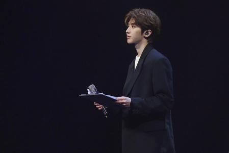 蔡徐坤图片 _ 第(1)张