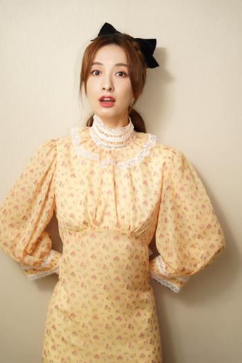 吴昕性感秀丽写真图片第2张