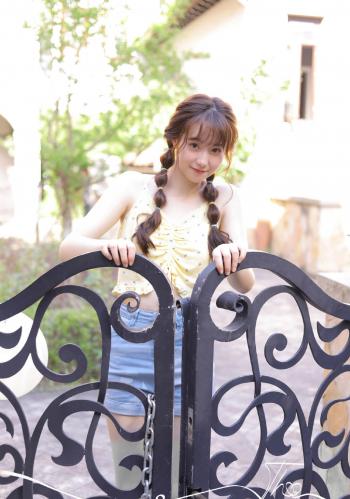 上海美女演员黄奕彩虹纱裙优雅写真图片第2张