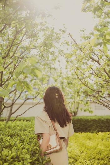 中国内地山东女演员代文雯清新时尚写真图片第3张