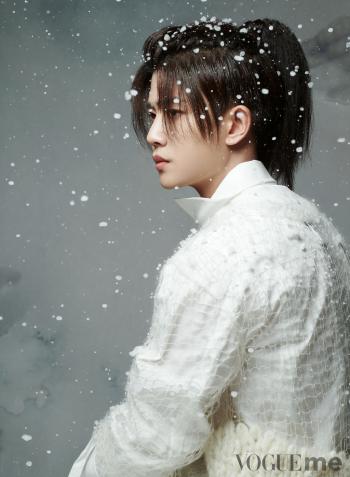 高清山东省青岛男明星任嘉伦时尚芭莎杂志封面写真图片第0张