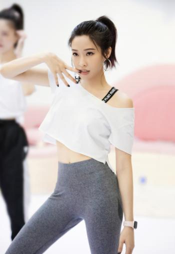 美国德州休斯顿女演员袁咏琳《乘风破浪的姐姐》第七期剧照图片第2张