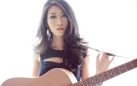 高清黑龙江省哈尔滨曲美女曲婉婷我的歌声里写真桌面壁纸第2张