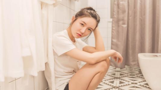 非主流逆光唯美意境麦田美女背影治愈系桌面壁纸下载(一)第5张