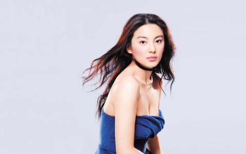 高清内地山东德州女演员性感熟女明星张雨绮写真图片下载第2张
