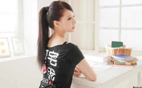 _高清澳门，平面模特美女林采缇-女帝蛇姬性感高清写真手机壁纸第2张