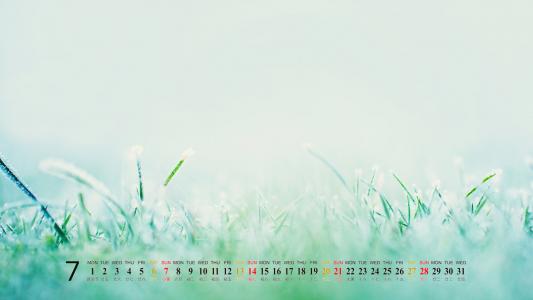 2013年7月日历桌面之唯美卡通风景第4张