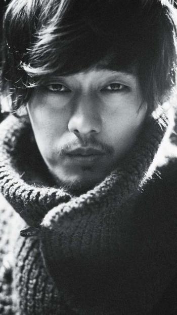 高清韩国首尔男明星苏志燮西装现身帅气大叔俘获少女心苏志燮图片第2张
