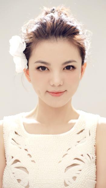 女星李湘李湘蕾丝裙唯美手机壁纸第4张